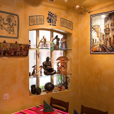 Blume Ξενοδοχείο 2*