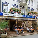 Hotel Blume 2*